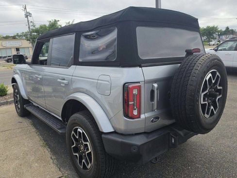 Used 2023 Ford Bronco Outer Banks AWD/4WD image 3