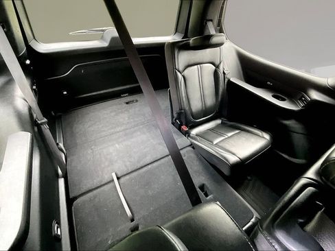 Used 2022 Jeep Wagoneer Series II w/ Premium Group I RWD image 25