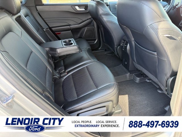 Certified 2022 Ford Escape Titanium w/ Class II Trailer Tow Package FWD image 12