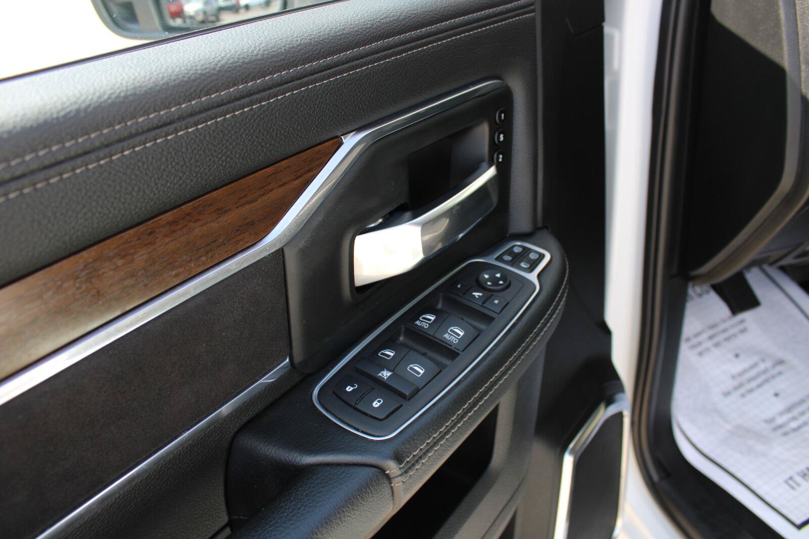 Used 2024 RAM 2500 Laramie w/ Safety Group AWD/4WD image 11