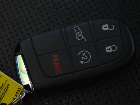 Used 2023 Jeep Compass Limited w/ Elite Group AWD/4WD image 35