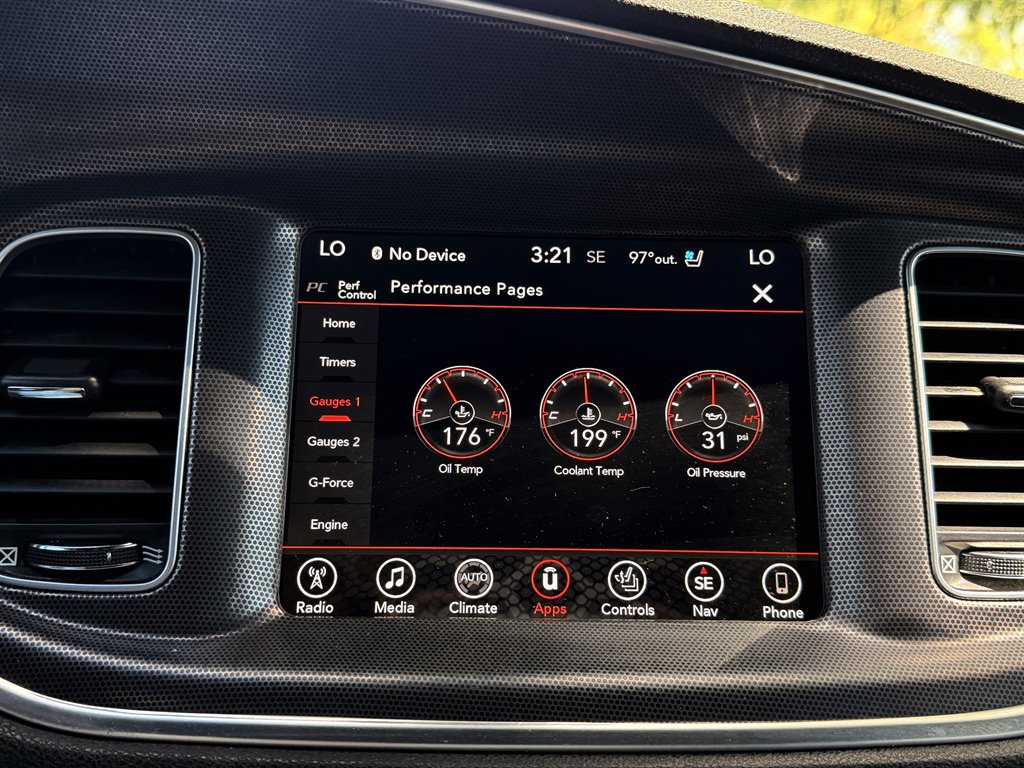 Used 2017 Dodge Charger R/T Scat Pack w/ Beats Audio Group RWD image 26