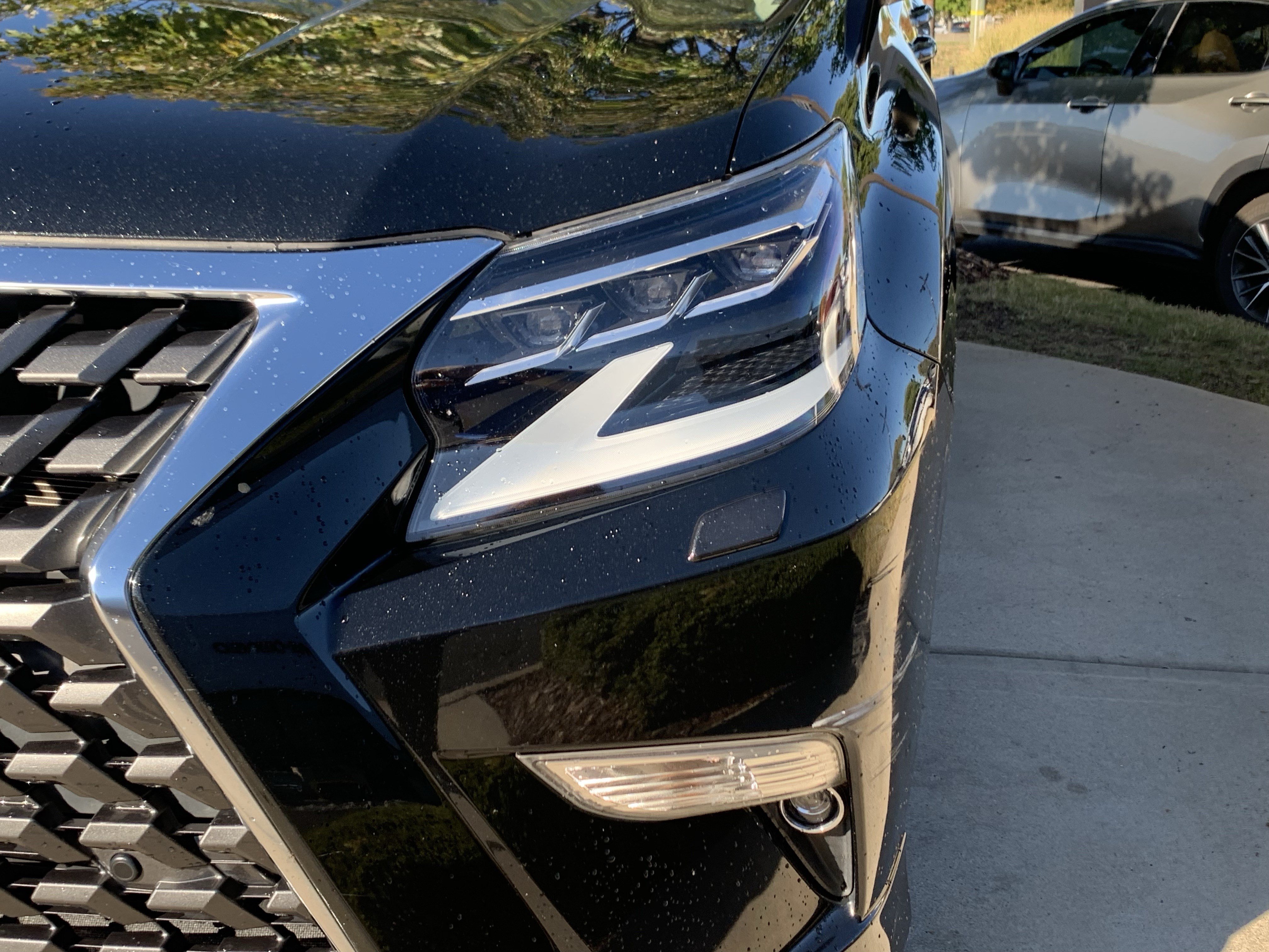 Used 2022 Lexus GX 460 Premium w/ Premium Package AWD/4WD image 6
