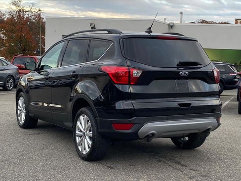 Used 2019 Ford Escape SEL image 3