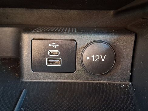 Used 2025 Ford Escape ST-Line Select AWD/4WD image 23