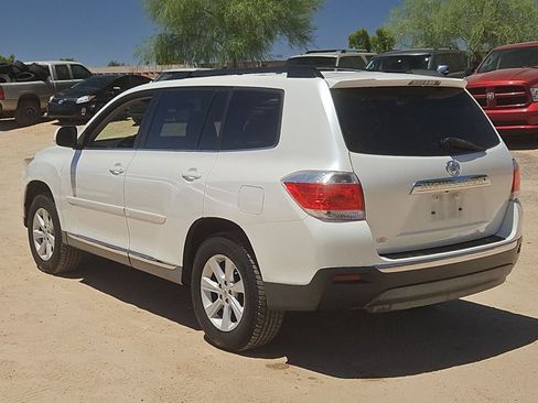 Used 2013 Toyota Highlander Plus FWD image 8