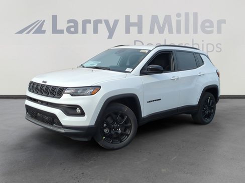 New 2026 Jeep Compass Latitude image 1