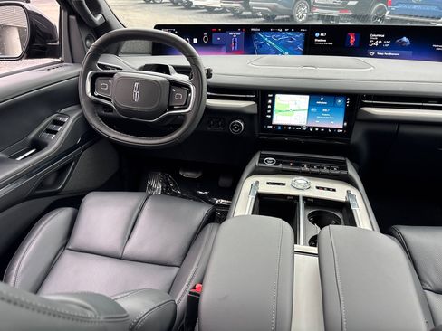New 2026 Lincoln Navigator Reserve w/ Jet Appearance Package AWD/4WD image 30