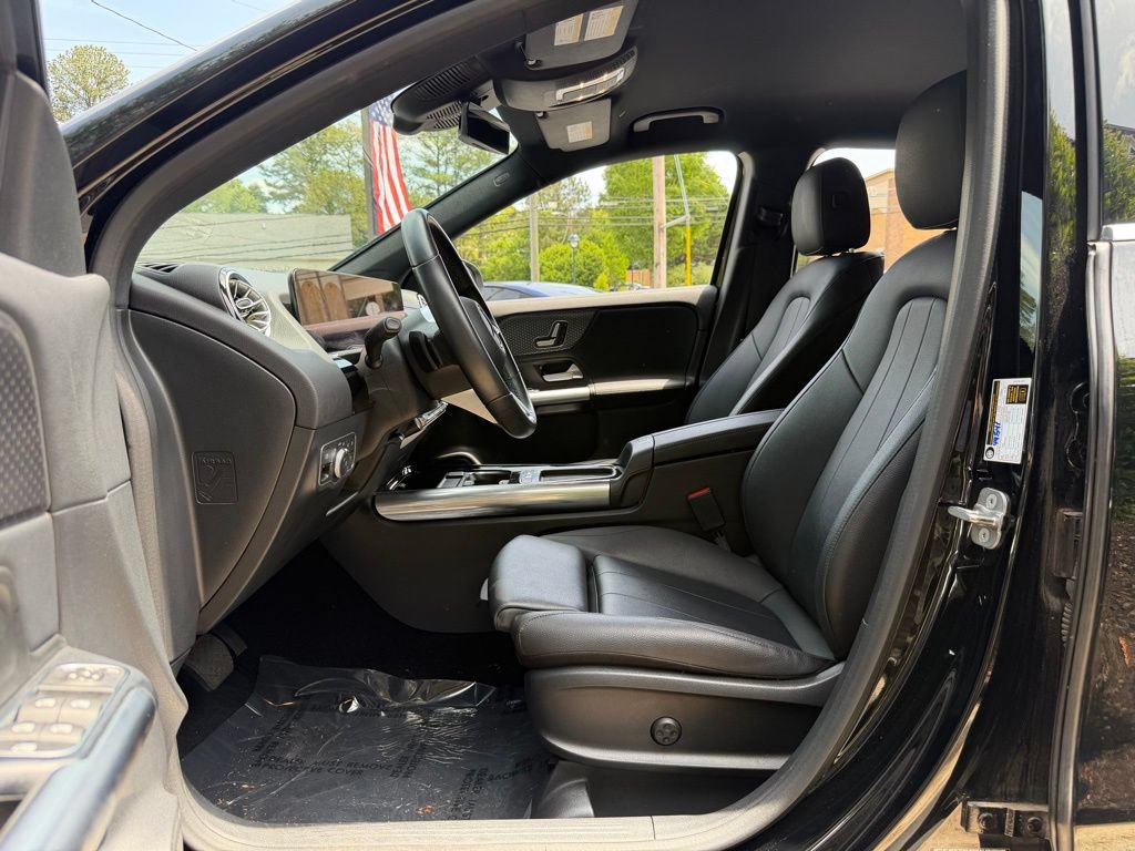 Used 2025 Mercedes-Benz GLA 250 4MATIC image 25
