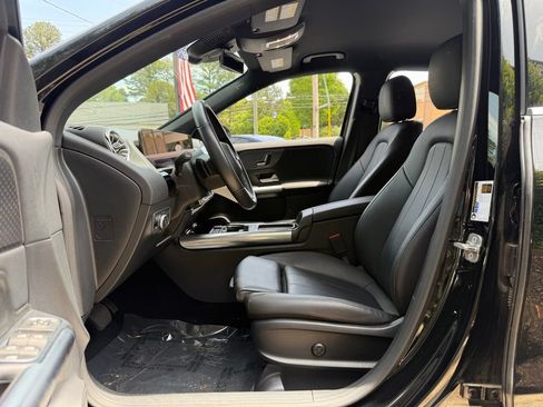 Used 2025 Mercedes-Benz GLA 250 4MATIC image 25