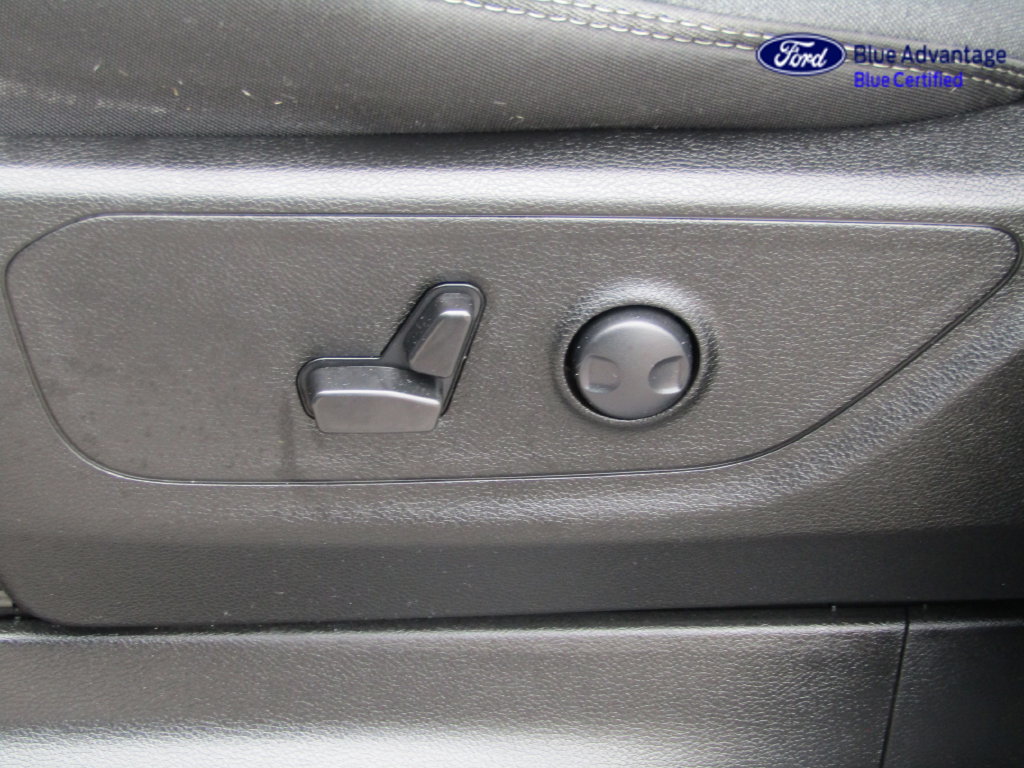 Used 2025 RAM 1500 4x4 Crew Cab image 33