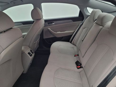 Used 2019 Hyundai Sonata SEL FWD image 18