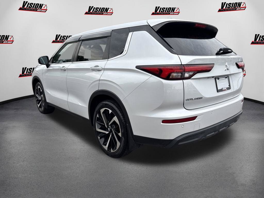 Used 2022 Mitsubishi Outlander ES AWD/4WD image 6