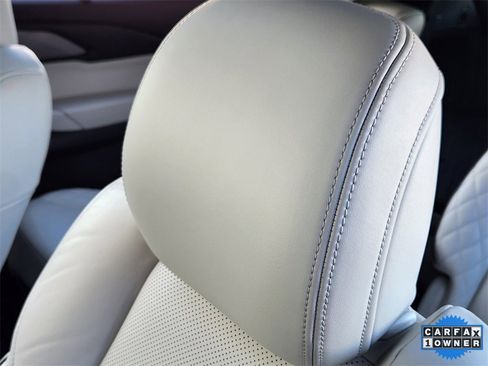 Used 2022 MAZDA CX-9 Signature image 17