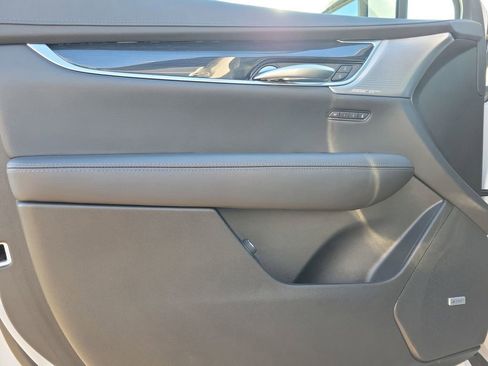 Certified 2024 Cadillac XT5 Premium Luxury w/ Technology Package image 18