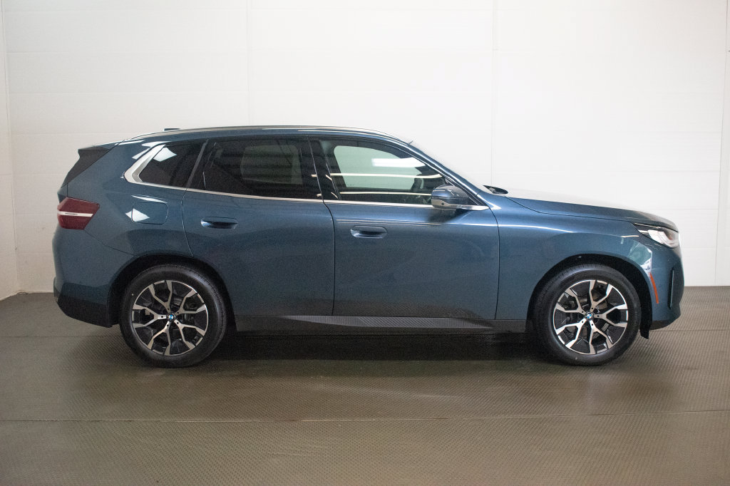 New 2026 BMW X3 xDrive30i w/ Premium Package AWD/4WD image 3