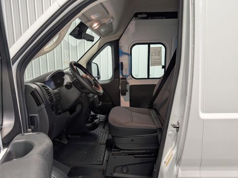 Used 2024 RAM ProMaster 3500 w/ Delivery Van Package image 10