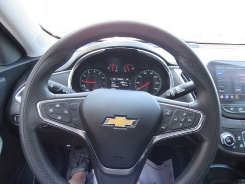 Used 2019 Chevrolet Malibu LT w/ Driver Confidence Package image 19