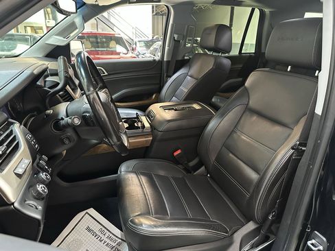 Used 2019 GMC Yukon Denali w/ Denali Ultimate Package AWD/4WD image 18