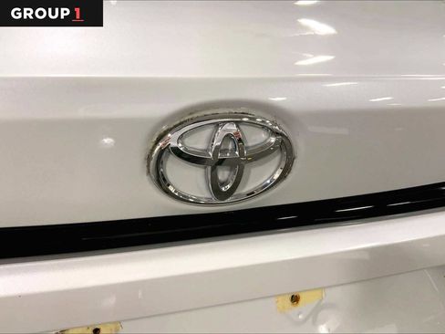 Certified 2023 Toyota Corolla LE image 30