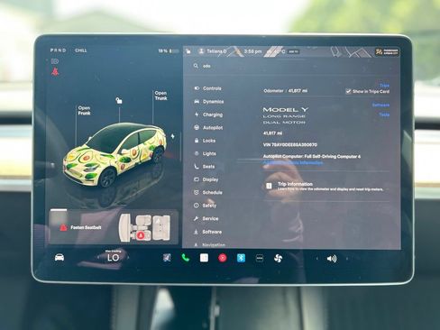 Used 2025 Tesla Model Y Long Range AWD/4WD image 10