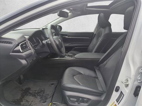 Used 2024 Toyota Camry XSE w/ Navigation Package image 15