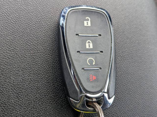 Used 2018 Chevrolet Equinox LT w/ LPO, Floor Liner Package AWD/4WD image 27