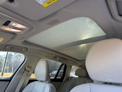 New 2026 Volvo V60 B5 Cross Country Plus w/ Protection Package Premier image 26