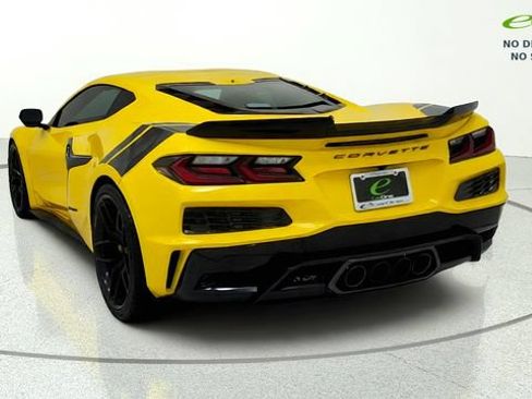 Used 2026 Chevrolet Corvette Z06 RWD image 6