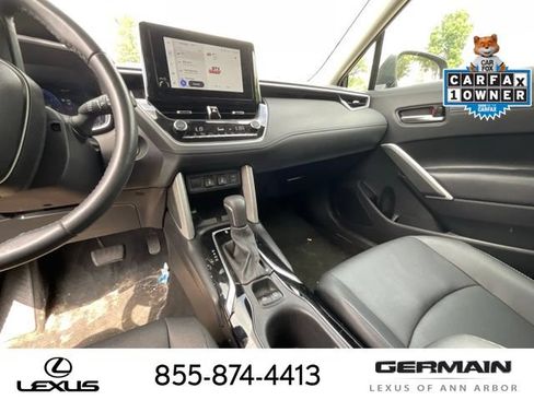 Used 2025 Toyota Corolla Cross XLE AWD/4WD image 20
