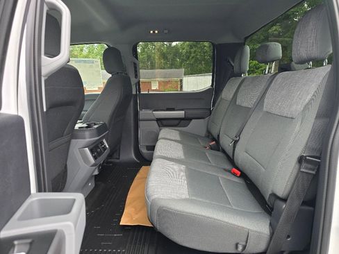 New 2025 Ford F450 XLT image 8