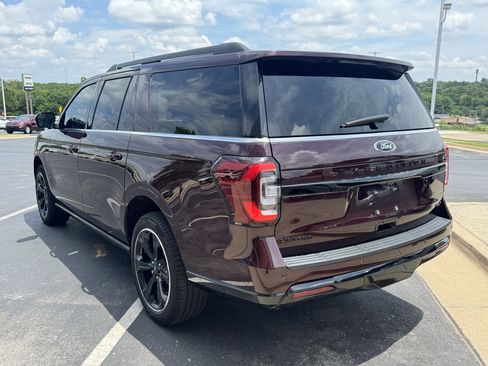 Used 2024 Ford Expedition Max Limited AWD/4WD image 3
