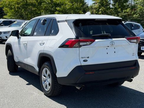 Used 2023 Toyota RAV4 LE AWD/4WD image 3