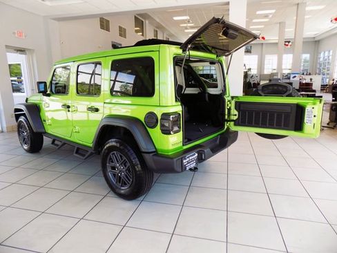 Certified 2025 Jeep Wrangler Unlimited Sport AWD/4WD image 7