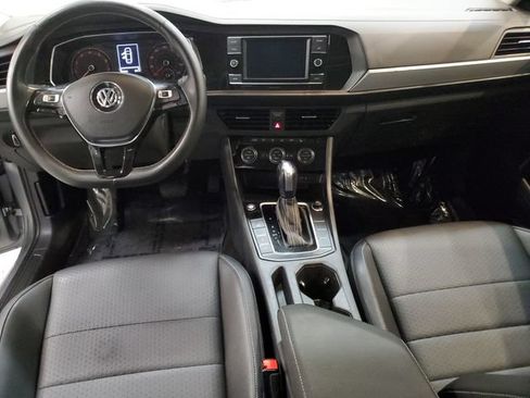 Used 2021 Volkswagen Jetta SE w/ SE Cold Weather Package FWD image 12