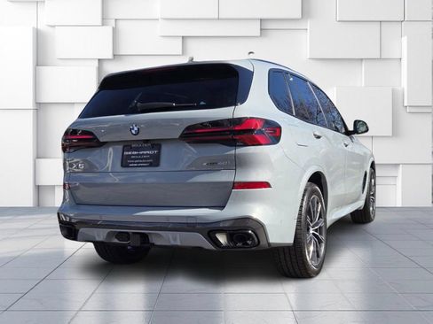Used 2026 BMW X5 xDrive40i w/ M Sport Package AWD/4WD image 6