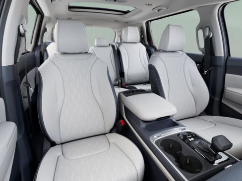 New 2026 Kia Carnival SX FWD image 15