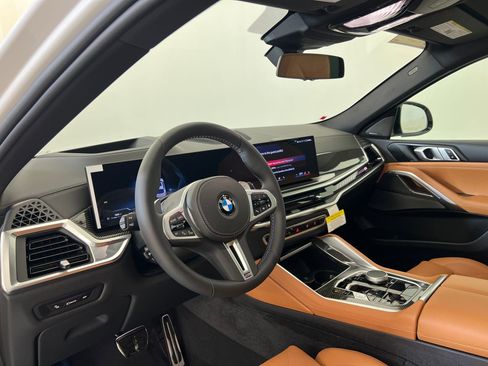 New 2026 BMW X6 M60i image 4