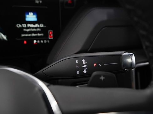 Used 2025 GMC Yukon XL Denali w/ Sun & Power Step Package AWD/4WD image 26