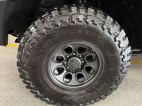 Used 2024 RAM 2500 Big Horn w/ Level 2 Equipment Group AWD/4WD image 8