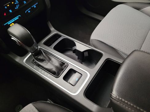 Used 2018 Ford Escape SE w/ SE Sync 3 Package FWD image 26