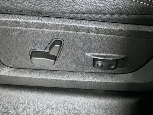 Used 2022 RAM 2500 Limited image 21