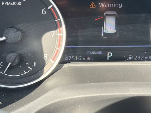 Used 2021 Nissan Rogue SV w/ Premium Package FWD image 16