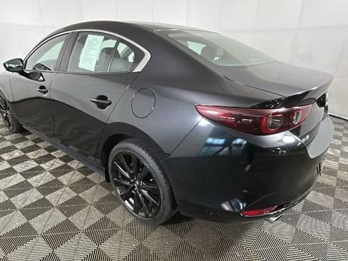 Used 2024 MAZDA MAZDA3 s FWD image 4