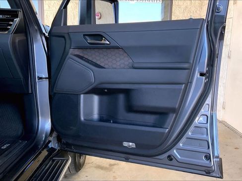 Used 2024 Lexus GX 550 image 23