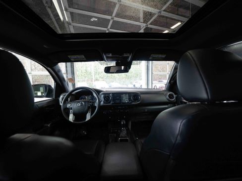 Used 2023 Toyota Tacoma TRD Sport w/ TRD Premium Sport Package image 18