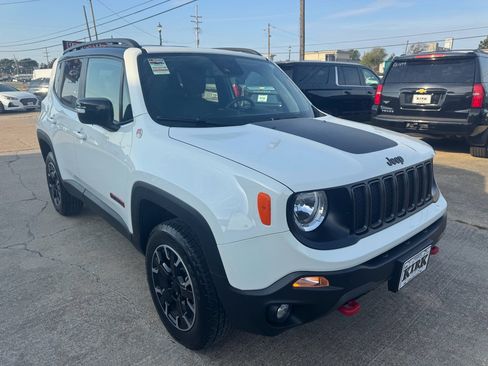 Used 2023 Jeep Renegade Trailhawk w/ Trailhawk Elite Group image 7