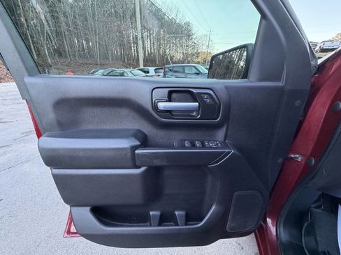 Used 2020 Chevrolet Silverado 1500 Custom w/ Custom Convenience Package image 21