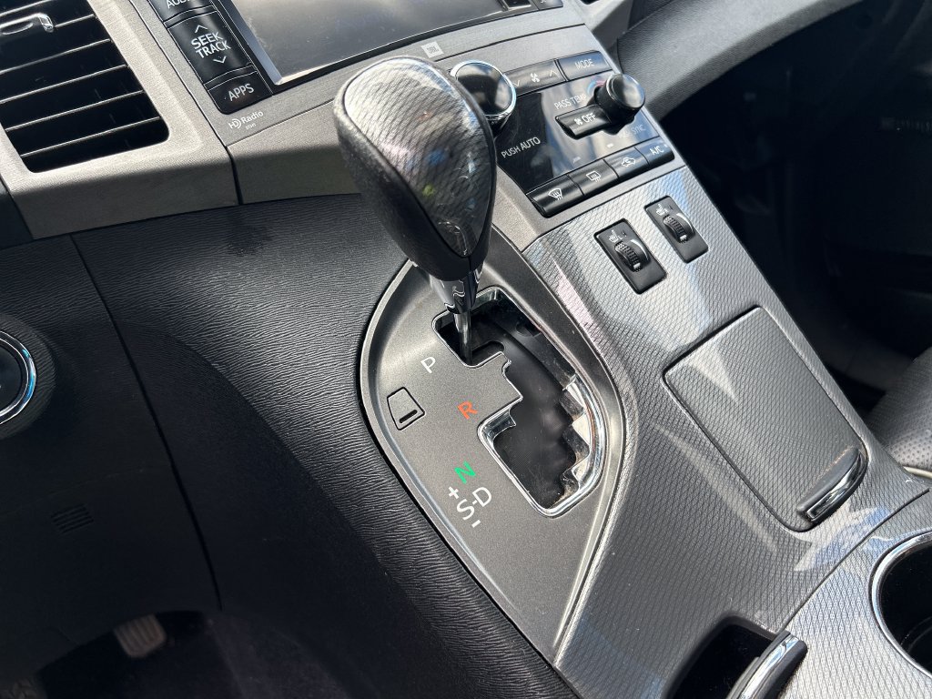 Used 2013 Toyota Venza XLE w/ XLE Premium Pkg FWD image 18