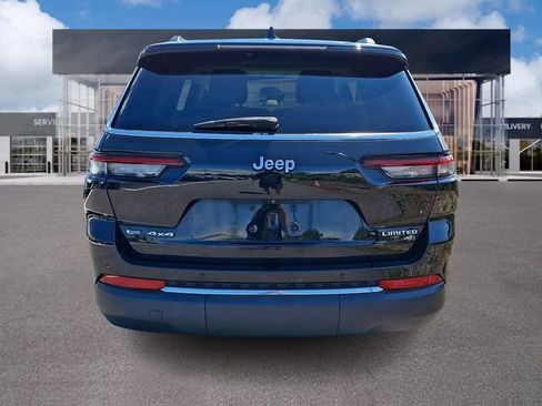 Used 2021 Jeep Grand Cherokee L Limited AWD/4WD image 5